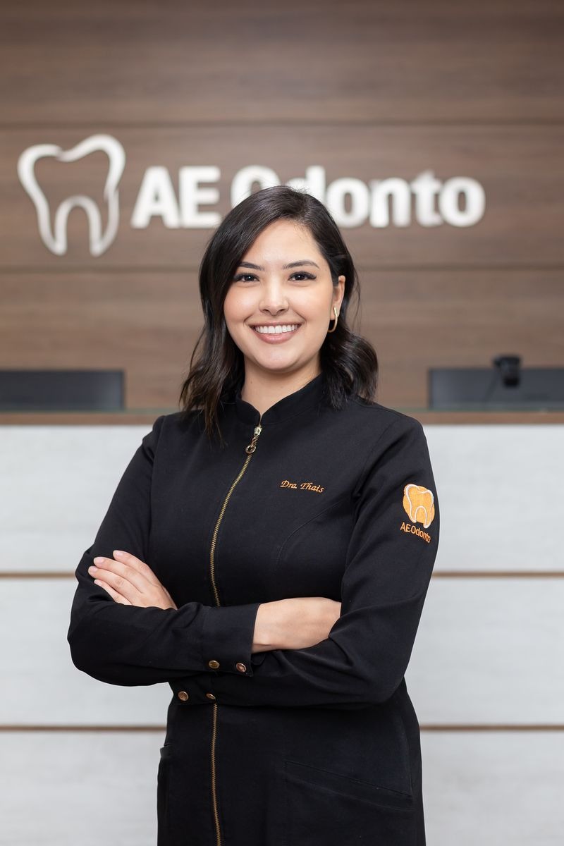 Dra. Thais Santos